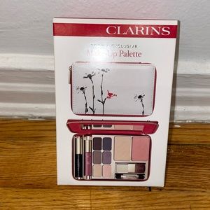 Clarins Make up